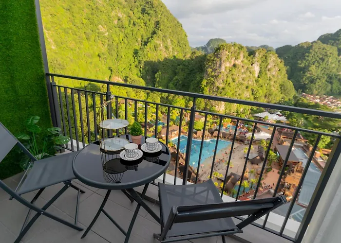 Ipoh Tambun Lost World Sunway Onsen Suite 2R 8Pax Mira Theme Park View