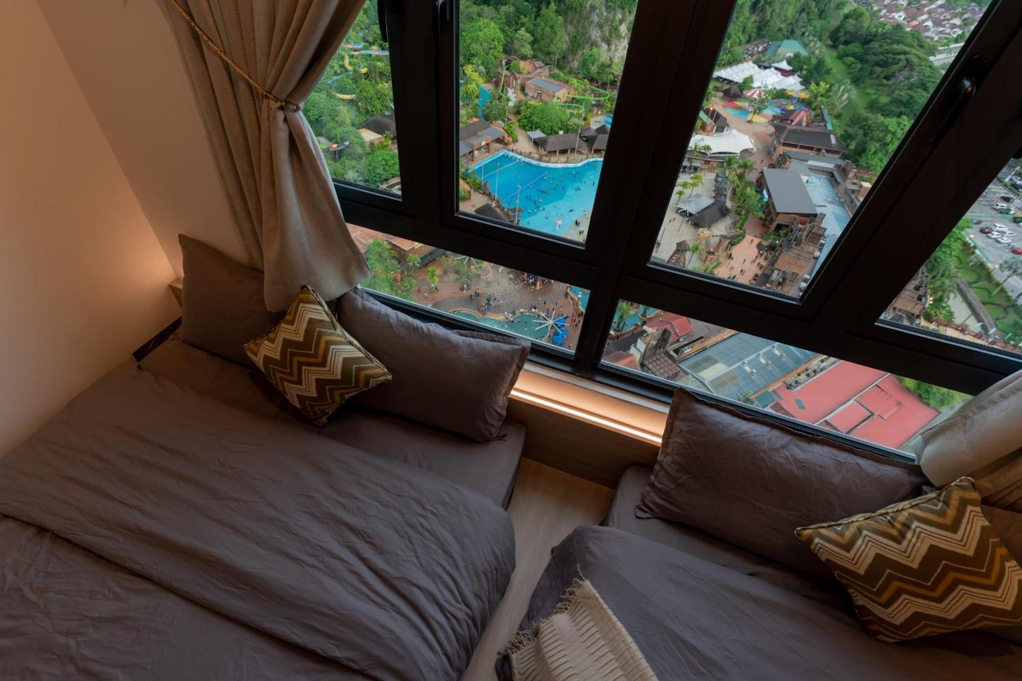 Tambun Lost World Sunway Onsen 2r 8pax Mira Theme Park View Pangsapuri Ipoh
